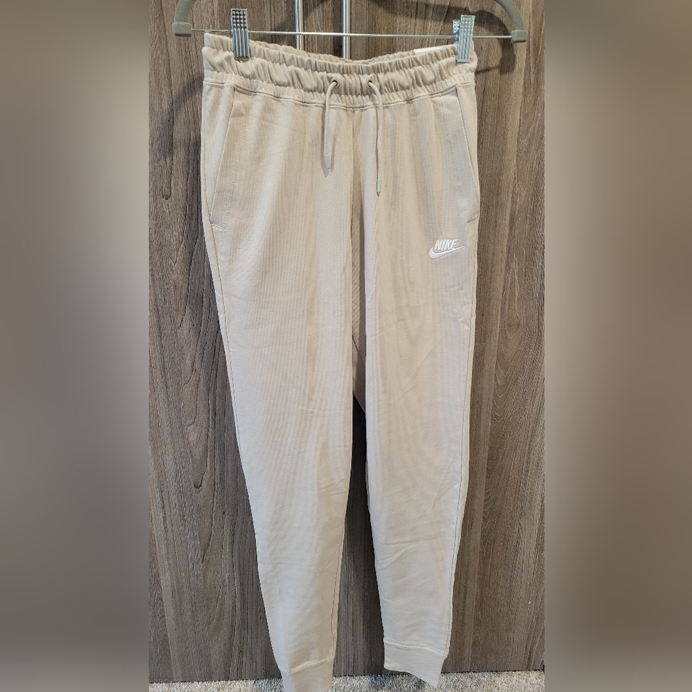 NWT Nike Beige Jogger Pants Size XS